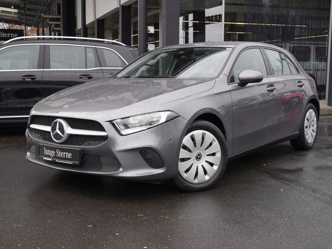 Mercedes-Benz A 250 e  MBUX Navi PublicCharging Sitzheizung