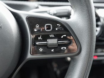 Mercedes-Benz A 250 e  MBUX Navi PublicCharging Sitzheizung