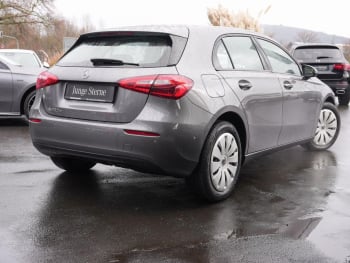 Mercedes-Benz A 250 e  MBUX Navi PublicCharging Sitzheizung