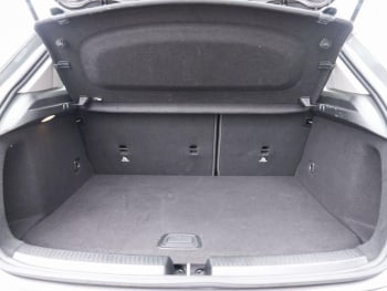 Mercedes-Benz A 250 e  MBUX Navi PublicCharging Sitzheizung