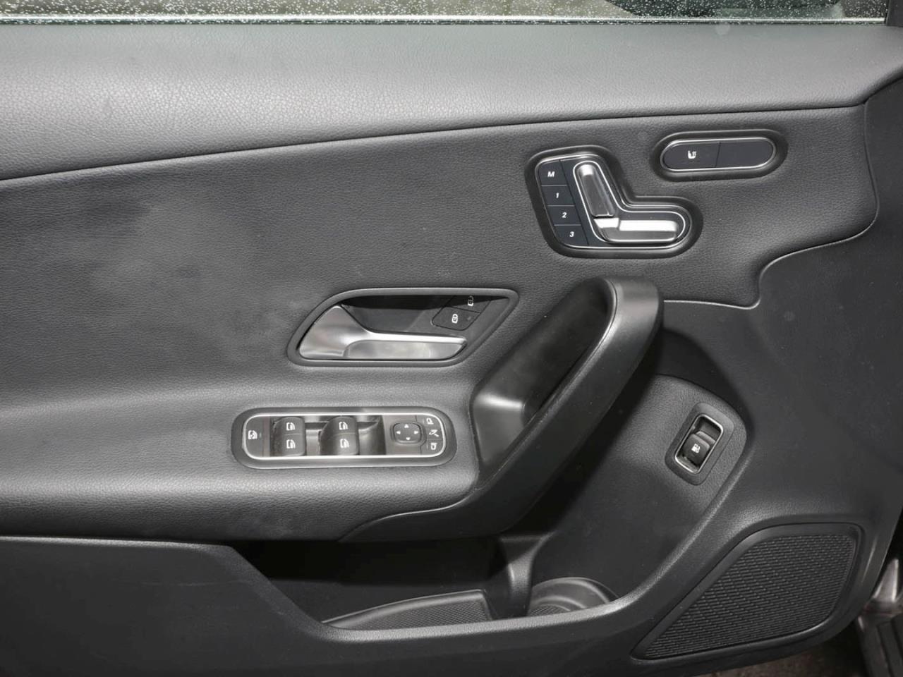 Mercedes-Benz A 250 e  Style MBUX Navi+ Memory Kamera