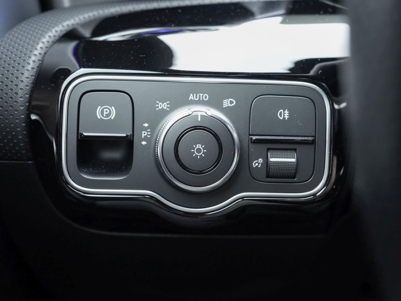 Mercedes-Benz A 250 e  AMG Night EDITION2020 MBUXNavi+ Kamera