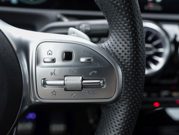 Mercedes-Benz A 250 e  AMG Night EDITION2020 MBUXNavi+ Kamera