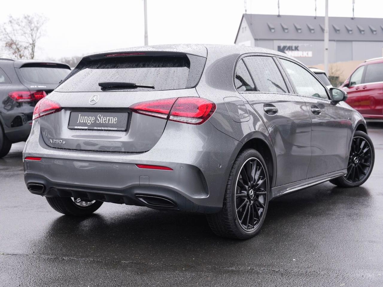 Mercedes-Benz A 250 e  AMG Night EDITION2020 MBUXNavi+ Kamera