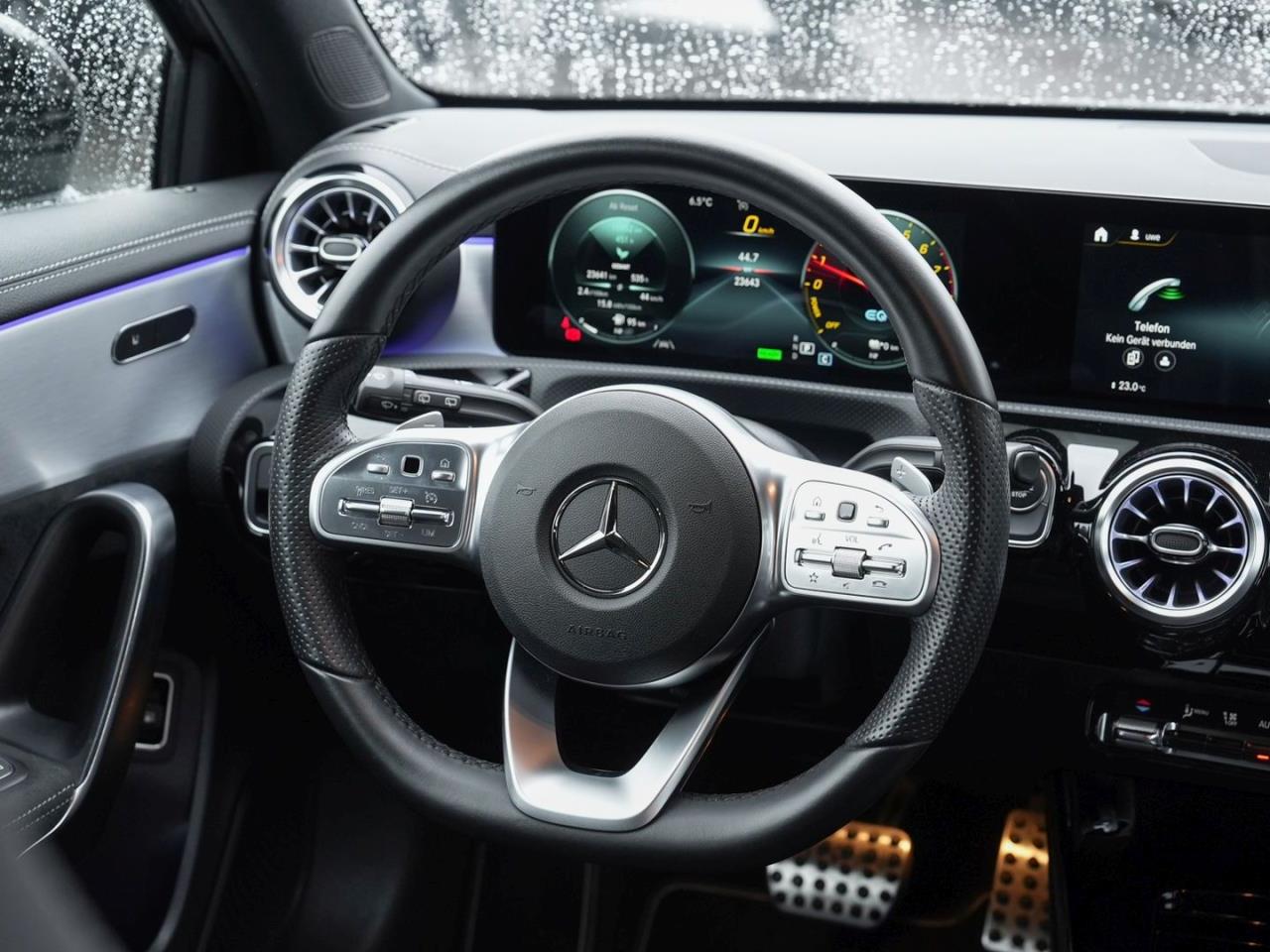 Mercedes-Benz A 250 e  AMG Night EDITION2020 MBUXNavi+ Kamera
