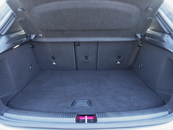 Mercedes-Benz A 250 e  AMG Night MBUX Navi Panorama ParkPaket