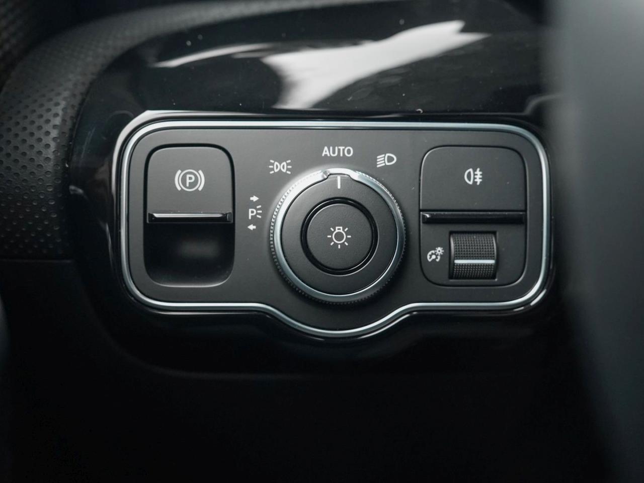 Mercedes-Benz A 250 e  Progressive Panorama Distronic 360°