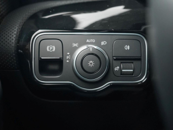 Mercedes-Benz A 250 e  Progressive Panorama Distronic 360°