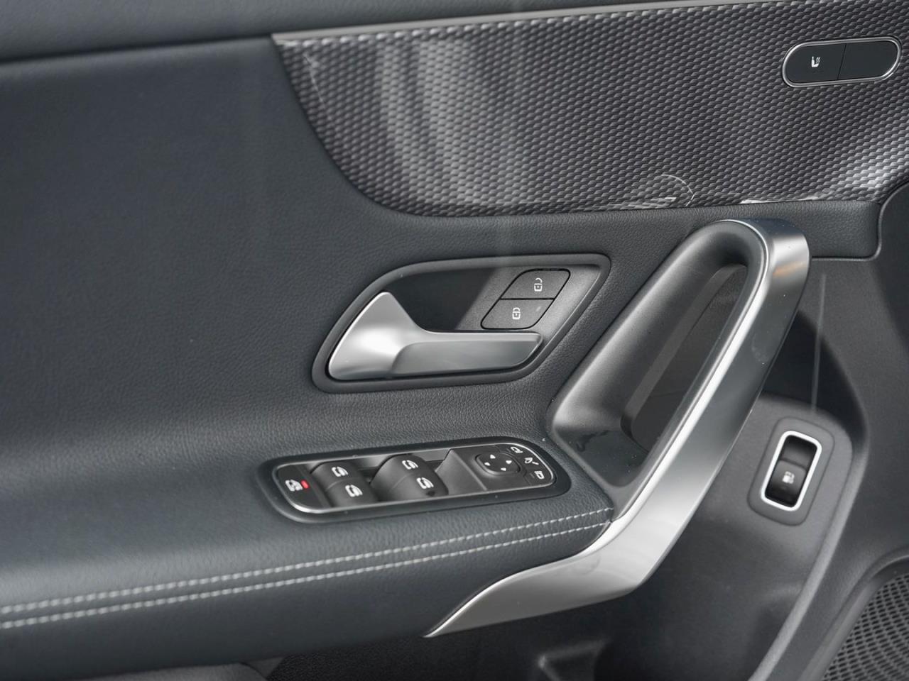 Mercedes-Benz A 250 e  Progressive Panorama Distronic 360°