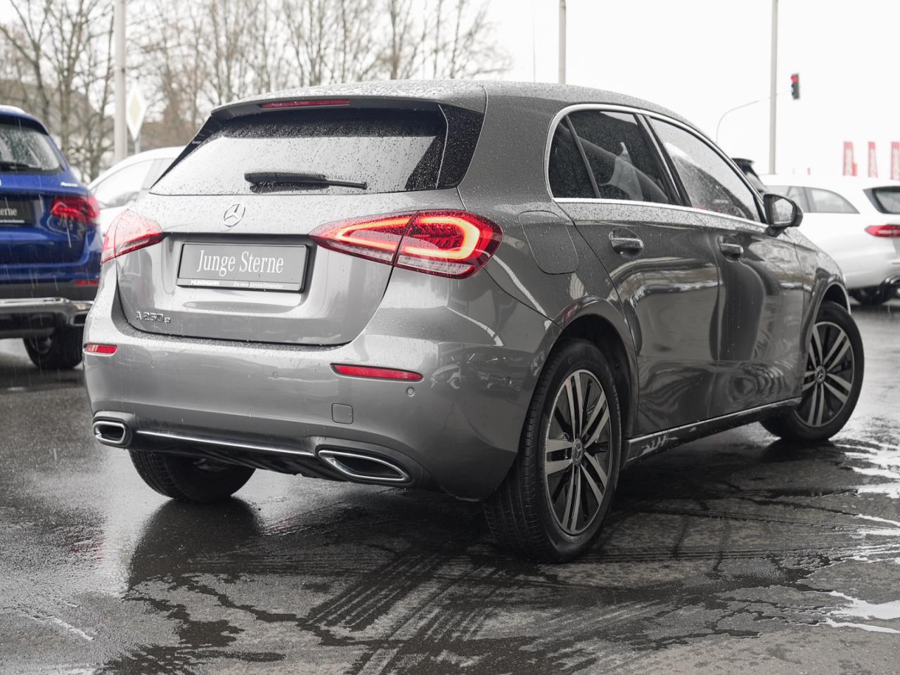 Mercedes-Benz A 250 e  Progressive Panorama Distronic 360°