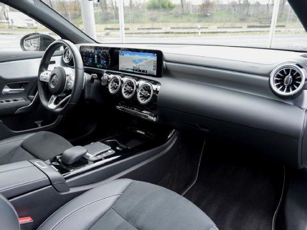 Mercedes-Benz A 250 e  AMG Night MBUX Navi Panorama Kamera