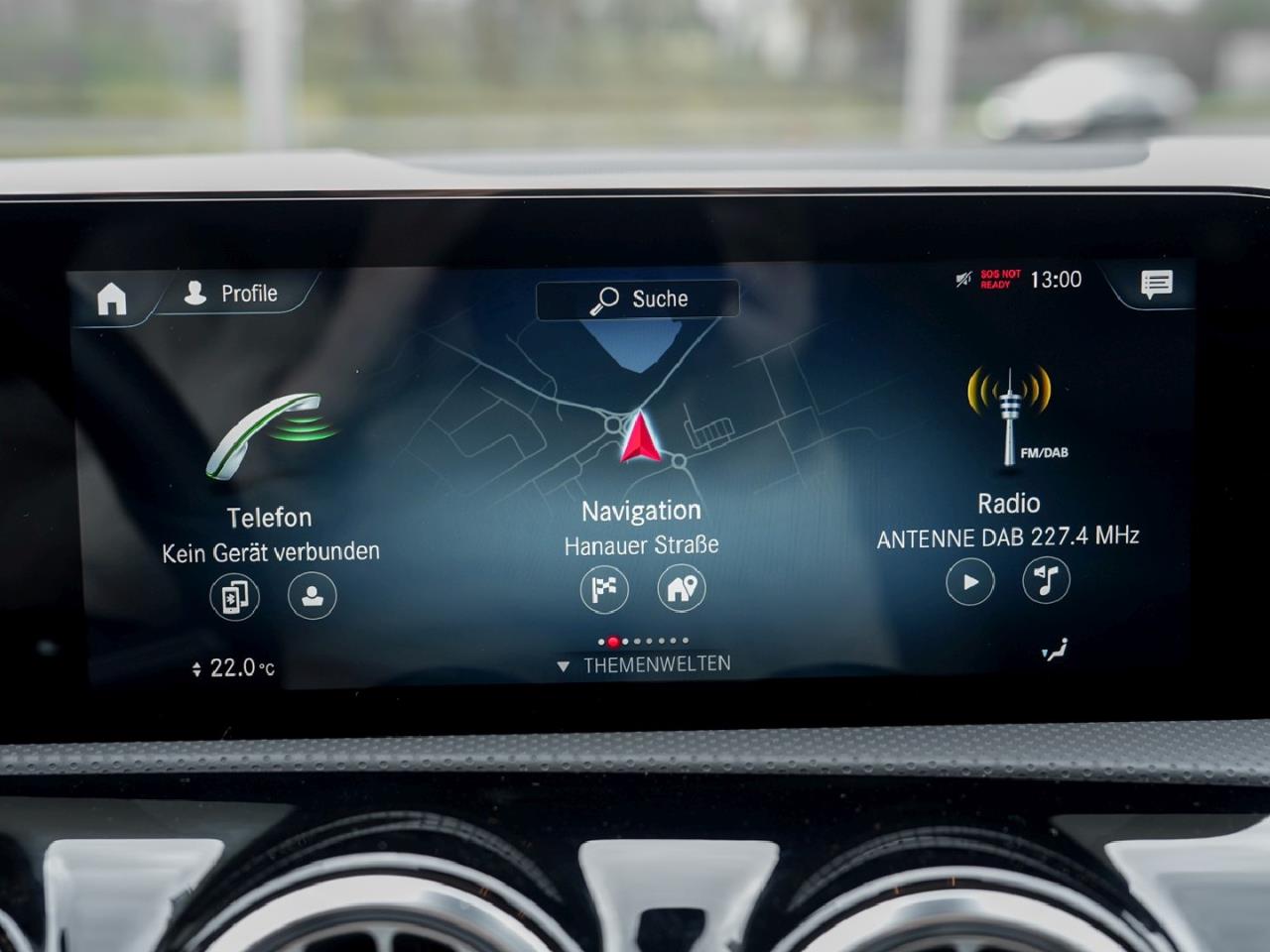 Mercedes-Benz A 250 e  AMG Night MBUX Navi Panorama Kamera