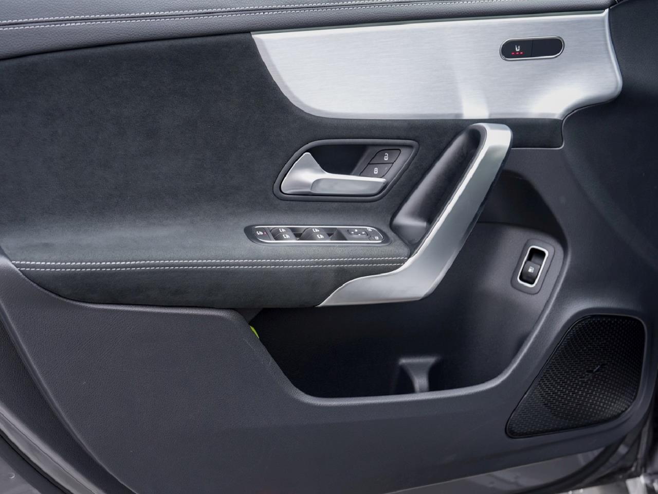 Mercedes-Benz A 250 e  AMG Night MBUX Navi Panorama Kamera