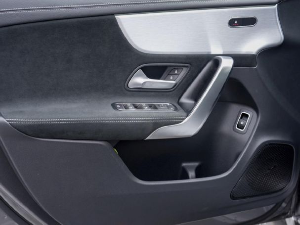 Mercedes-Benz A 250 e  AMG Night MBUX Navi Panorama Kamera