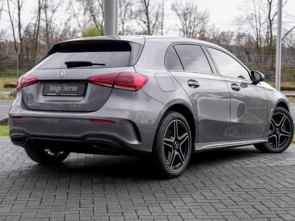 Mercedes-Benz A 250 e  AMG Night MBUX Navi Panorama Kamera