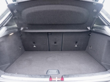 Mercedes-Benz A 250 e  AMG Night MBUX Navi Panorama Kamera