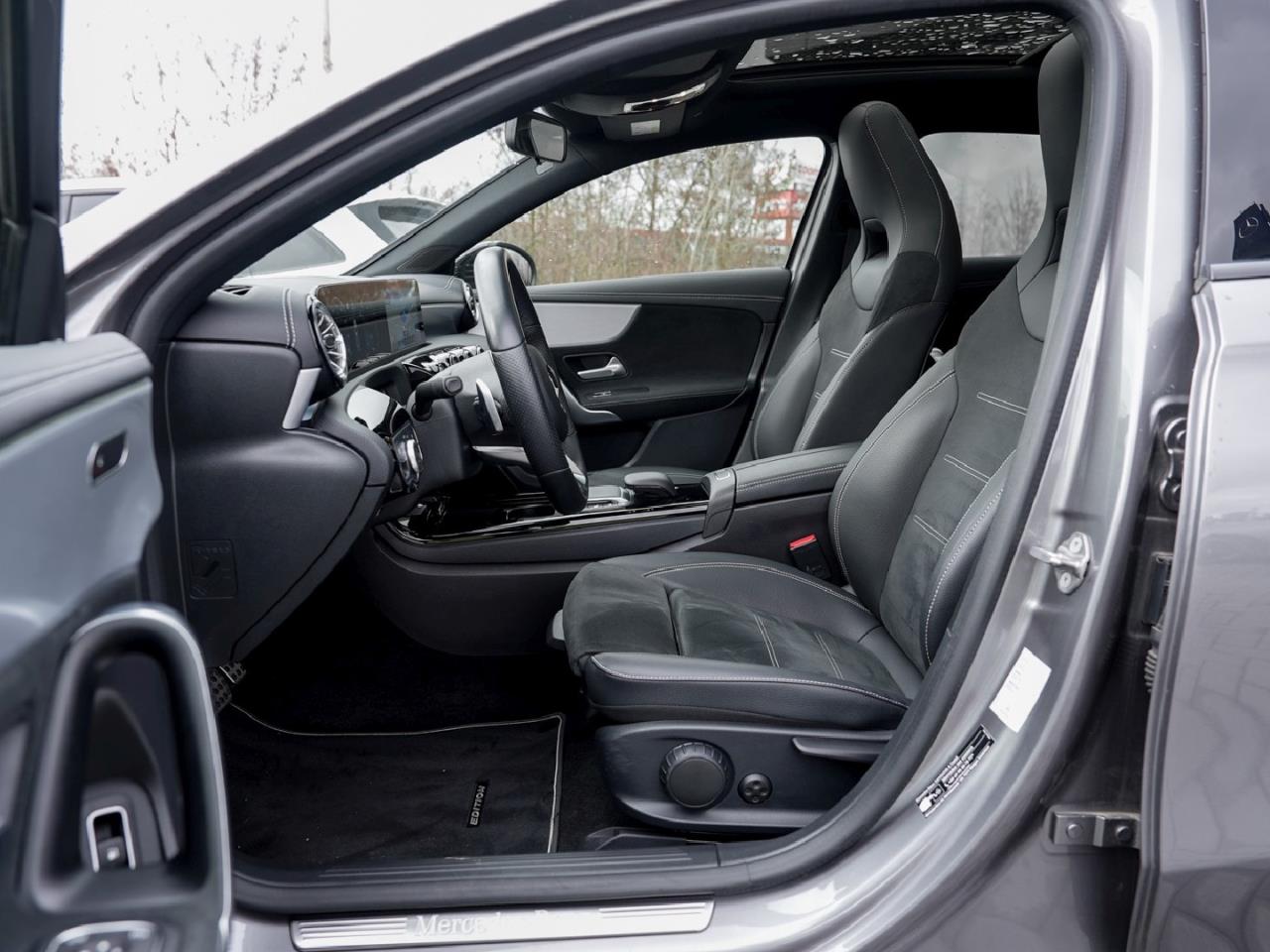 Mercedes-Benz A 250 e  AMG Night MBUX Navi Panorama Kamera