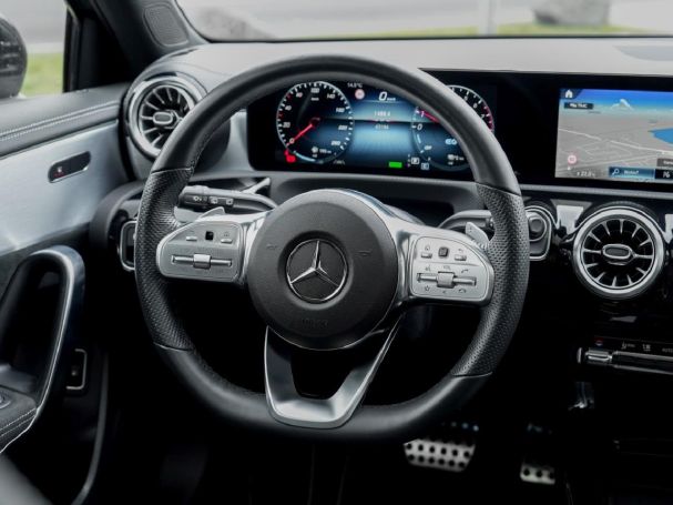 Mercedes-Benz A 250 e  AMG Night MBUX Navi Panorama Kamera
