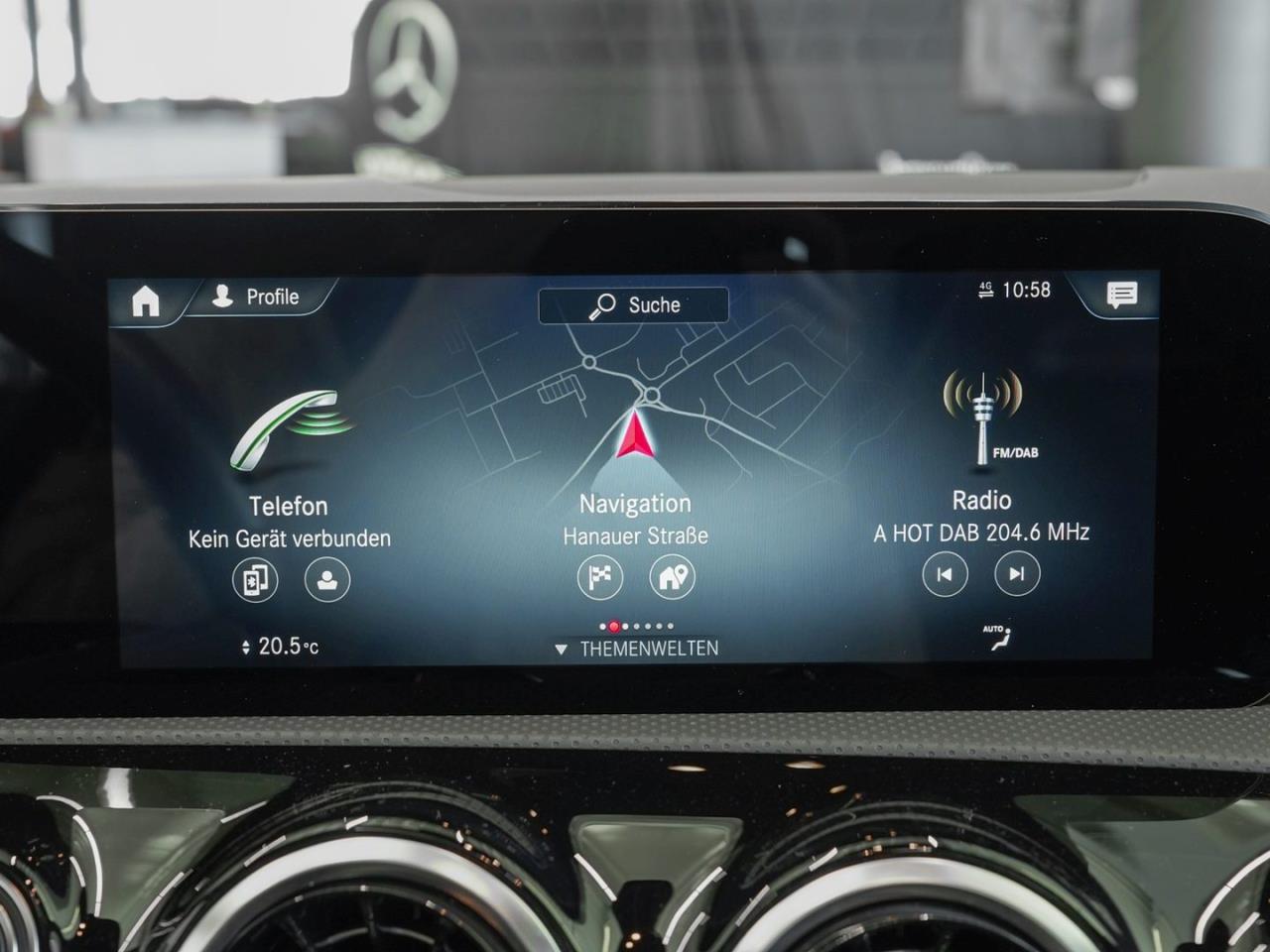 Mercedes-Benz A 250 e  AMG Navi Panorama BusinessP SpurhalteA