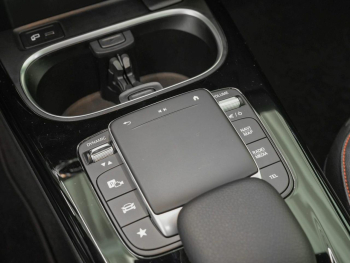 Mercedes-Benz A 250 e  AMG Navi Panorama BusinessP SpurhalteA