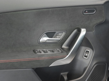 Mercedes-Benz A 250 e  AMG Navi Panorama BusinessP SpurhalteA