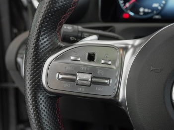 Mercedes-Benz A 250 e  AMG Navi Panorama BusinessP SpurhalteA