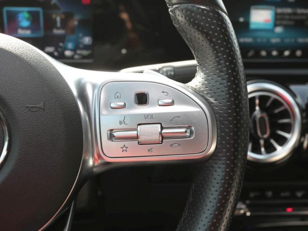 Mercedes-Benz A 250 e AMG Night Edition2020 MBUX Navi Kamera Mercedes-Benz A 250 e AMG Night Edition2020 MBUX Navi Kamera