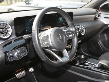 Mercedes-Benz A 250 e AMG Night Edition2020 MBUX Navi Kamera