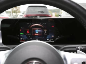 Mercedes-Benz A 250 e  AMG Night Edition2020 Memory AHK Kamera