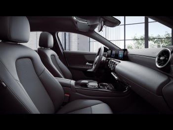 Mercedes-Benz A 250 e Progressive MBUXNavi+ Public Charging