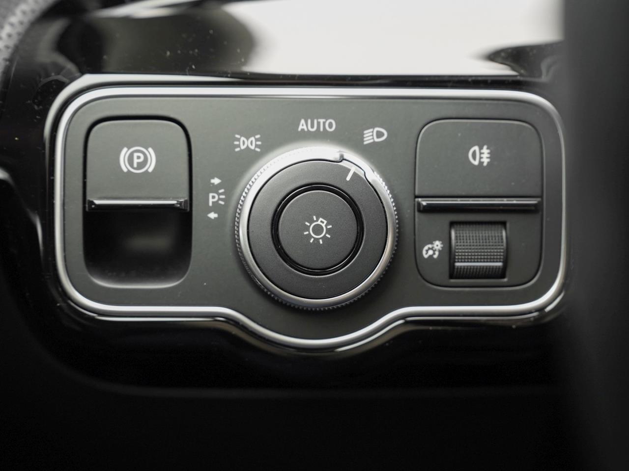 Mercedes-Benz A 250 e Progressive MBUX Navi-Prem. Kamera