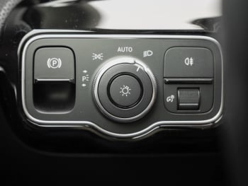 Mercedes-Benz A 250 e Progressive MBUX Navi-Prem. Kamera