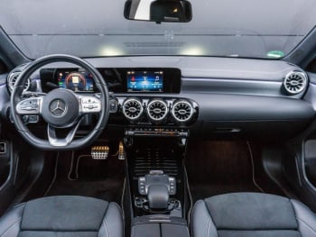 Mercedes-Benz A 250 e AMG EDITION2020 Night MBUX Navi Paktronic