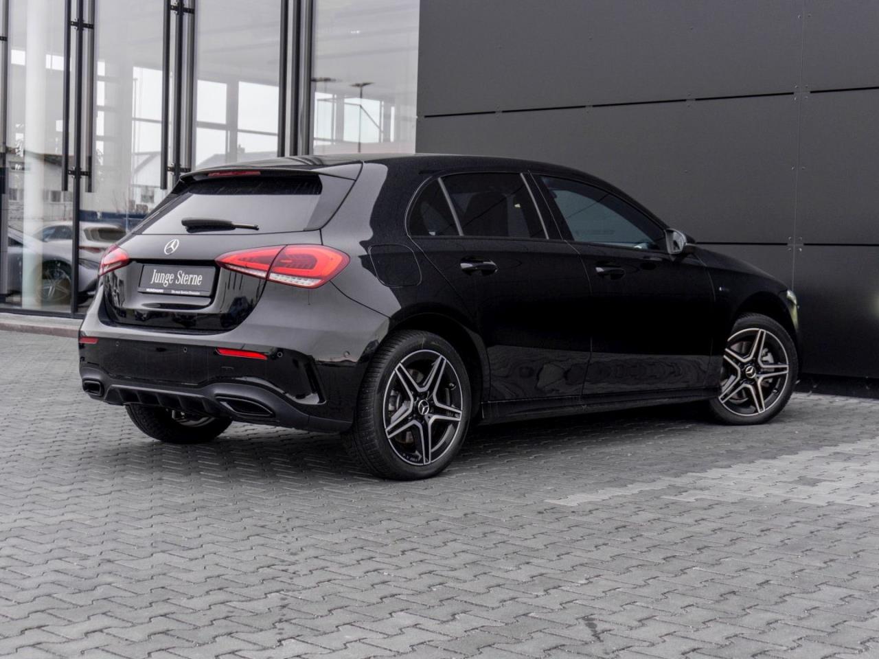 Mercedes-Benz A 250 e AMG EDITION2020 Night MBUX Navi Paktronic
