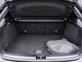 Mercedes-Benz A 250 e AMG EDITION2020 Night MBUX Navi Paktronic