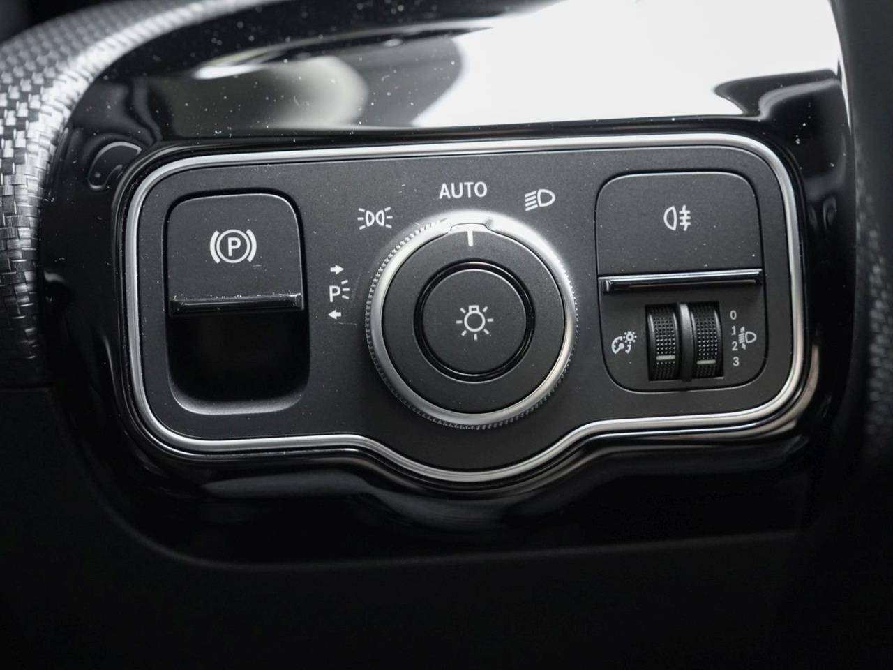 Mercedes-Benz A 250 e  Style Navi Kamera Totwinkel Spiegel-P