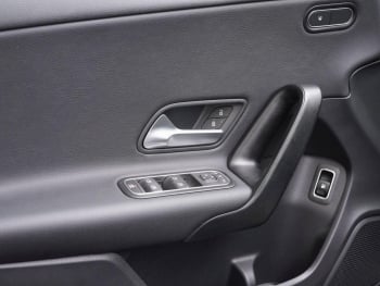 Mercedes-Benz A 250 e  Style Navi Kamera Totwinkel Spiegel-P