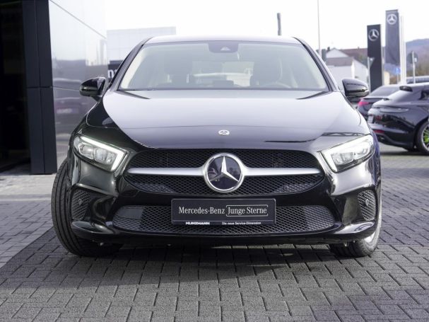 Mercedes-Benz A 250 e MBUX Navi LED Kamera AHK Park-Paket