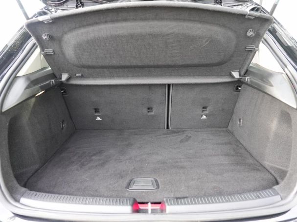 Mercedes-Benz A 250 e MBUX Navi LED Kamera AHK Park-Paket