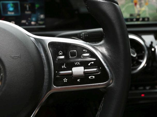 Mercedes-Benz A 250 e Progressive MBUX-Navi Klima Kamera SpurH
