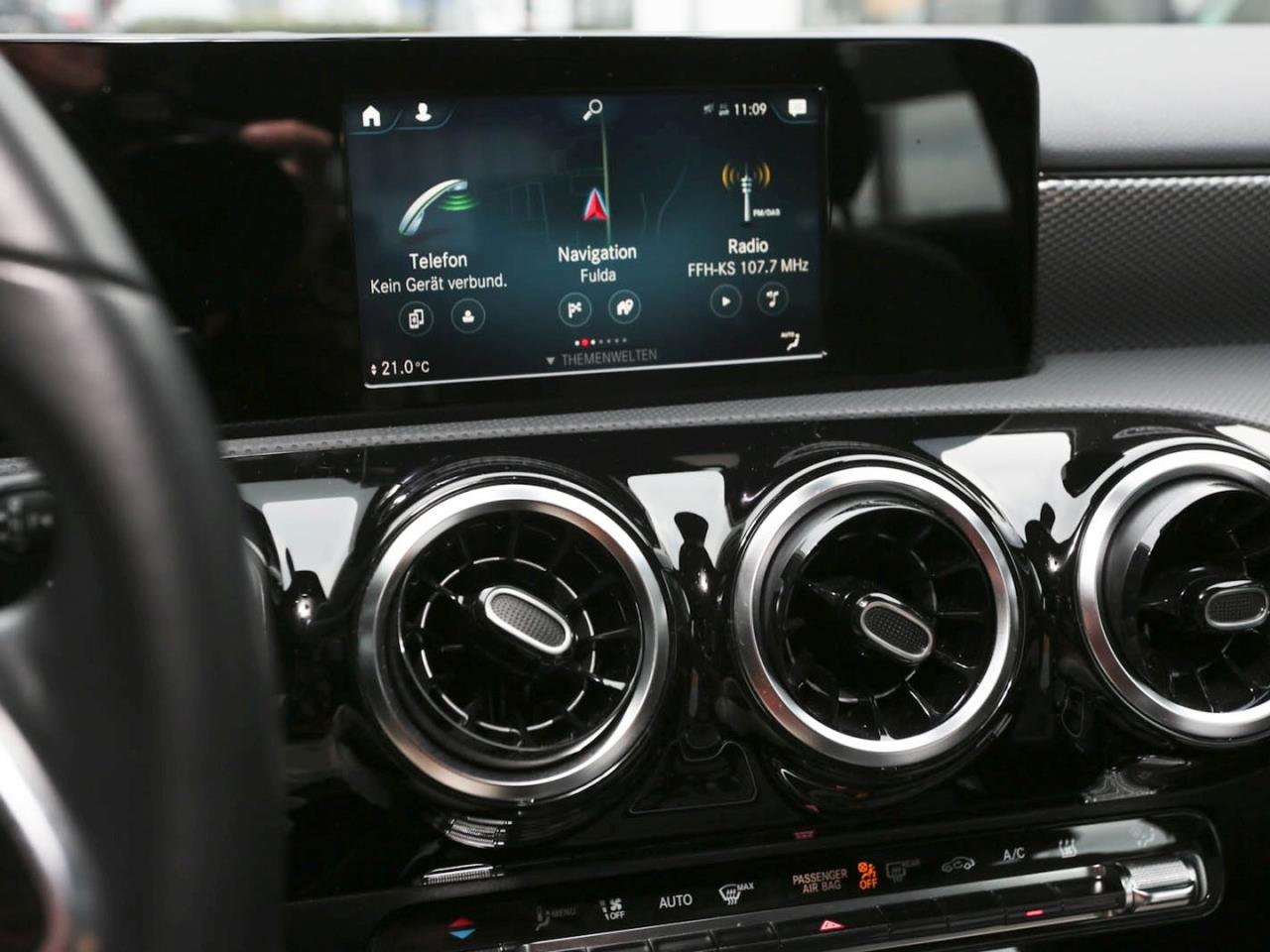Mercedes-Benz A 250 e Progressive MBUX-Navi Klima Kamera SpurH