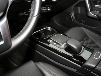 Mercedes-Benz A 250 e Progressive MBUX-Navi Klima Kamera SpurH