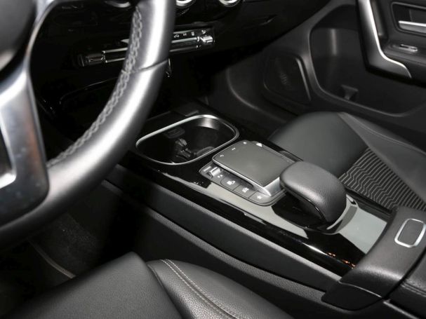 Mercedes-Benz A 250 e Progressive MBUX-Navi Klima Kamera SpurH