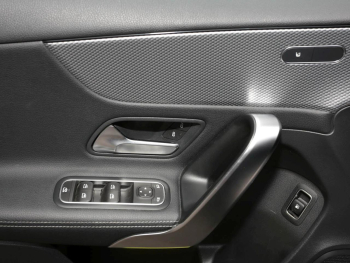 Mercedes-Benz A 250 e Progressive MBUX-Navi Klima Kamera SpurH
