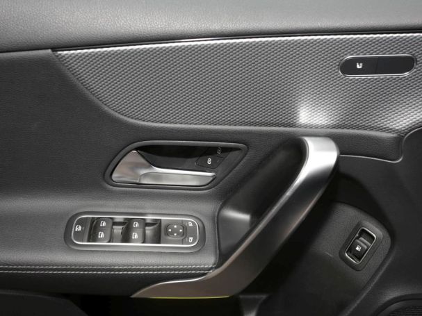 Mercedes-Benz A 250 e Progressive MBUX-Navi Klima Kamera SpurH
