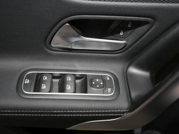 Mercedes-Benz A 250 e Progressive MBUX-Navi Klima Kamera SpurH
