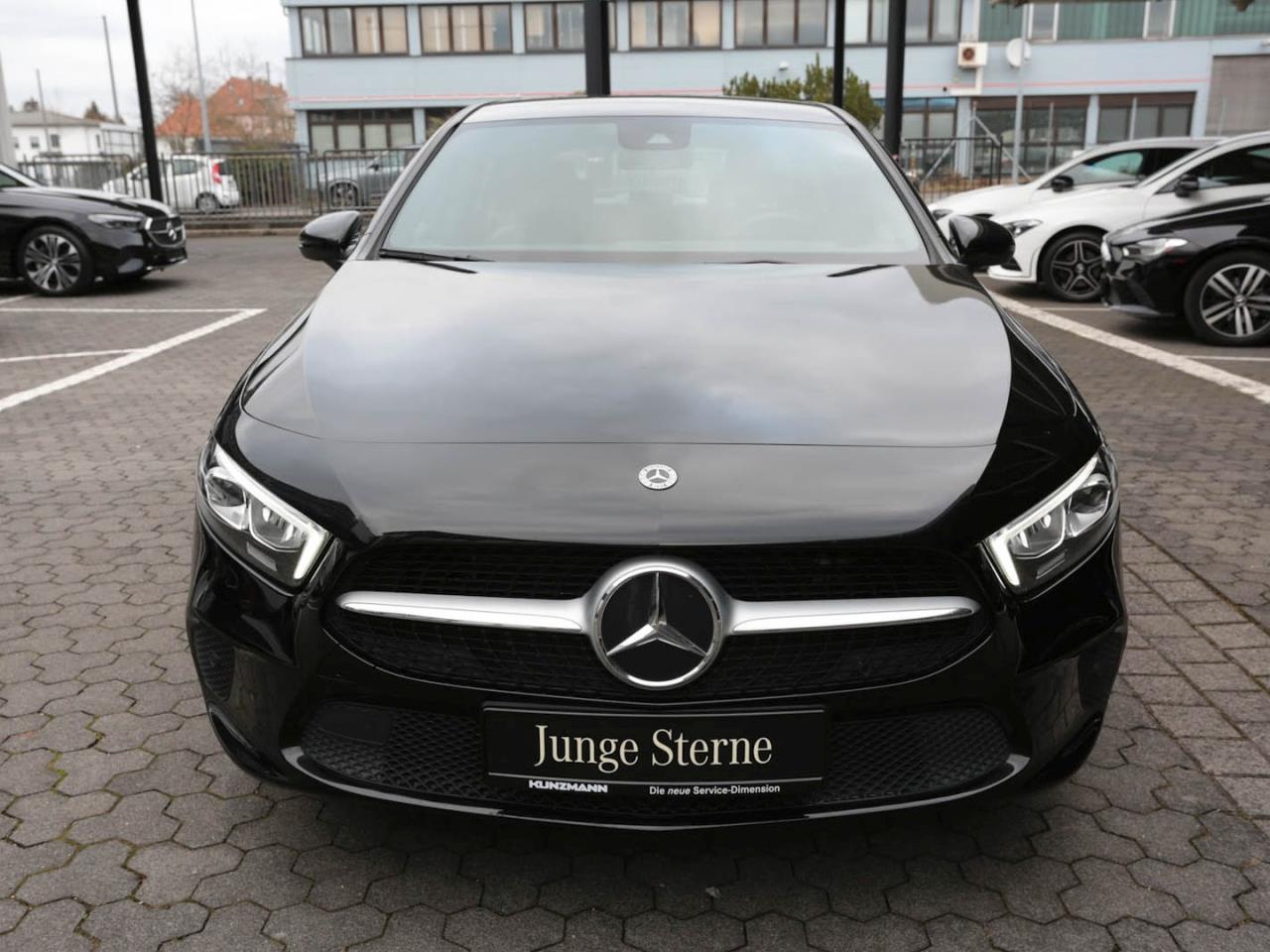 Mercedes-Benz A 250 e Progressive MBUX-Navi Klima Kamera SpurH