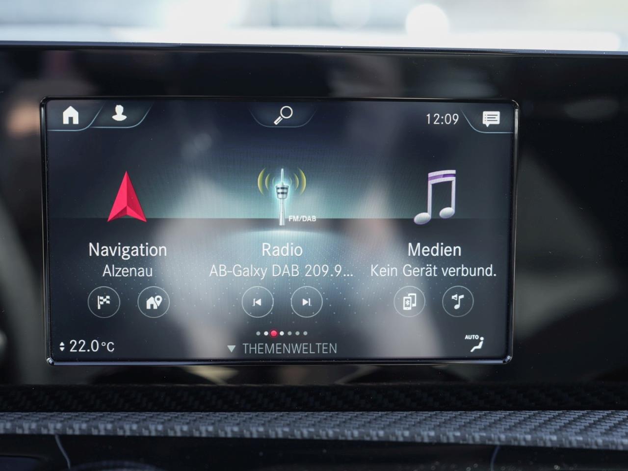 Mercedes-Benz A 250 e  MBUX Navi SpurH Sitzhzg PublicCharging