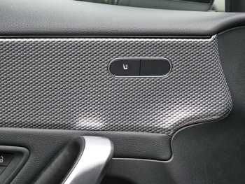 Mercedes-Benz A 250 e  Progressive Distronic Kamera Spiegel-P