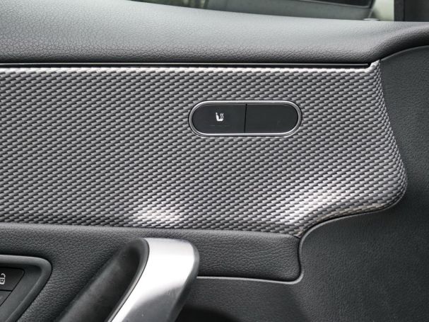 Mercedes-Benz A 250 e  Progressive Distronic Kamera Spiegel-P